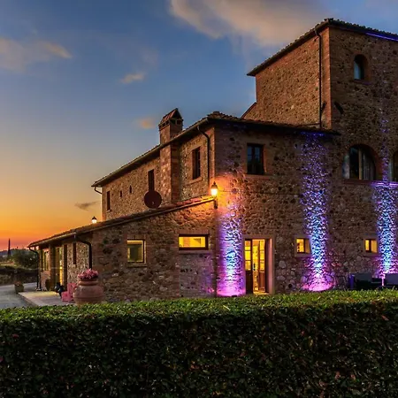 مزرعة للإقامة La Mandriola *