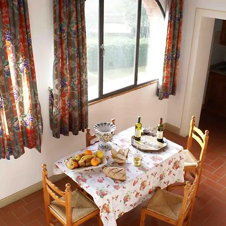 La Mandriola مزرعة للإقامة *